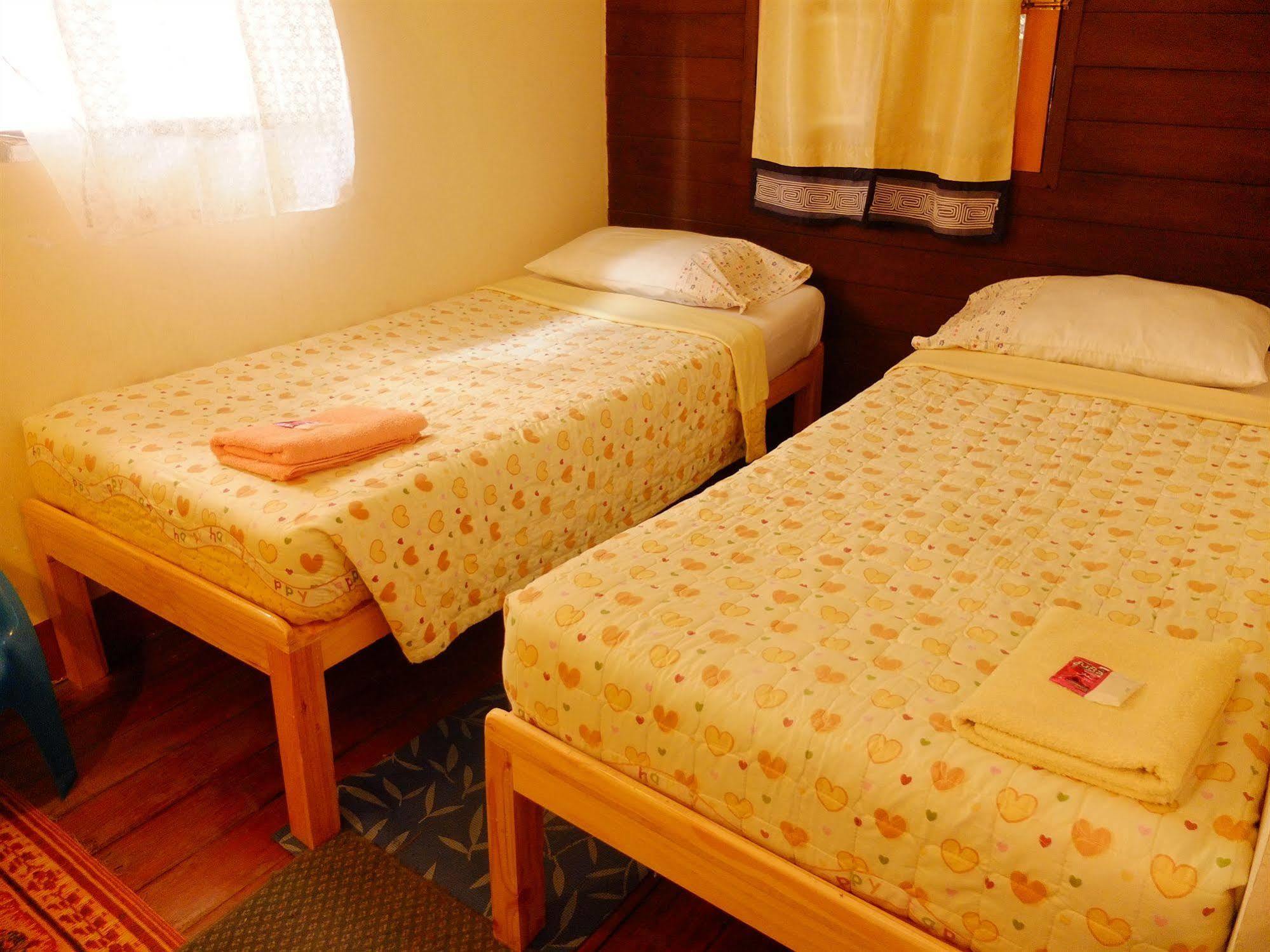 Boonmee Guest House チエンマイ エクステリア 写真